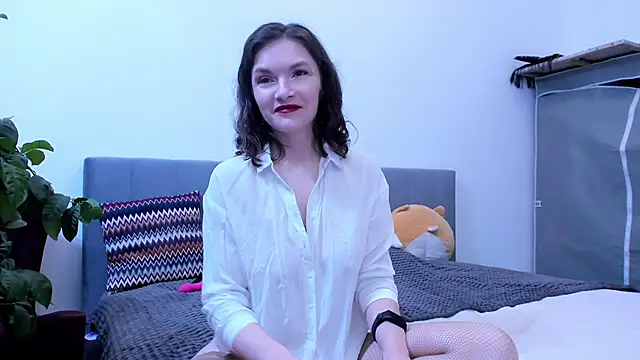 Katherine Twilight online show from 13, 3, 2026