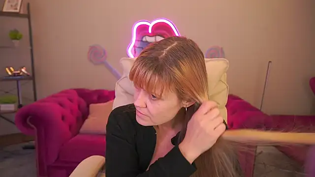 BellaLaPetit online show from 3, 2, 2026