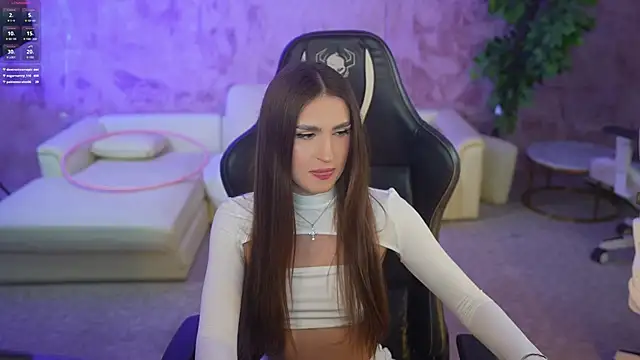 Snapshot of Goldie_Flame chatting on 9, 10, 2025 Goldie Flame online show from 9, 10, 2025