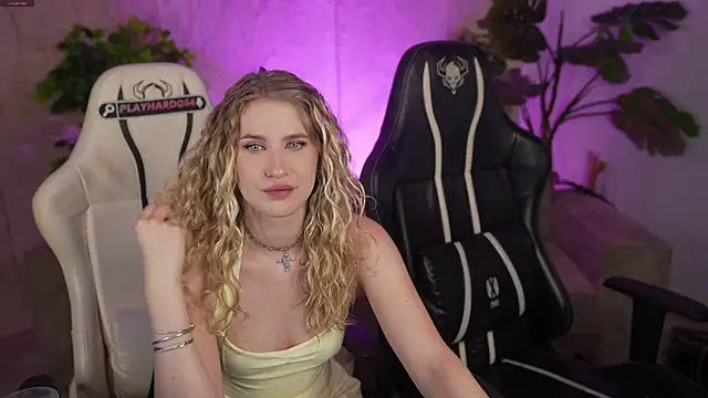 Scarlett Sweet054 online show from 6, 5, 2026