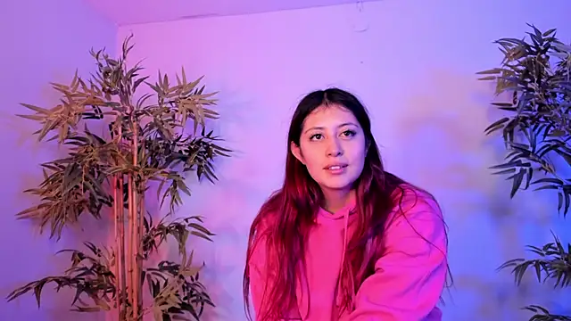 Snapshot of Aphriil__ chatting on 15, 10, 2025 Aphriil online show from 15, 10, 2025