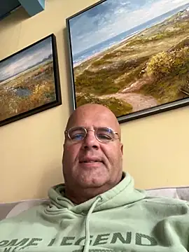 Snapshot of Renebisex chatting on 12, 10, 2025 Renebisex online show from 12, 10, 2025