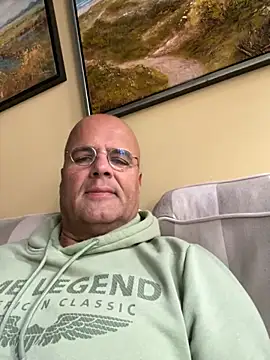 Snapshot of Renebisex chatting on 25, 10, 2025 Renebisex online show from 25, 10, 2025