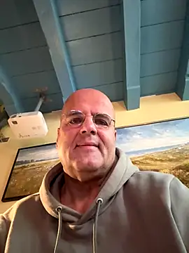 Snapshot of Renebisex chatting on 23, 11, 2025 Renebisex online show from 23, 11, 2025