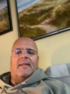 Snapshot of Renebisex chatting on 25, 11, 2025 Renebisex online show from 25, 11, 2025