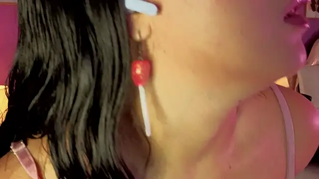 LiLLiAnderson online show from 15, 9, 2025