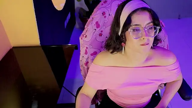 LiLLiAnderson online show from 12, 10, 2025