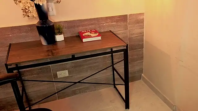 LiLLiAnderson online show from 14, 11, 2025