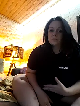 Chrissy Christal online show from 19, 10, 2025