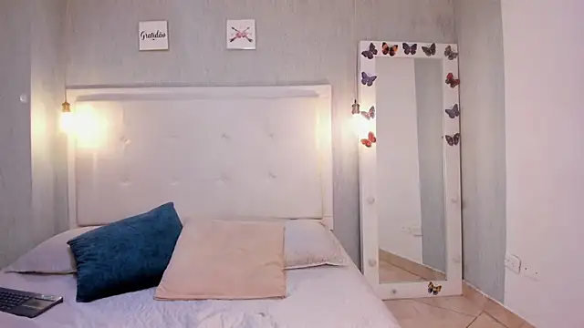 EsmeraldaNyx online show from 23, 9, 2025