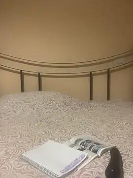 SarettaB90 online show from 4, 12, 2025