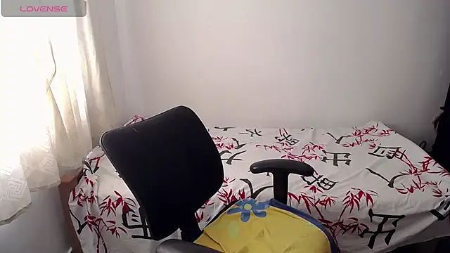 Snapshot of bl3ak_1 chatting on 10, 10, 2025 bl3ak 1 online show from 10, 10, 2025