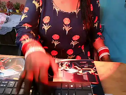 Snapshot of PREETI_BABY chatting on 28, 6, 2026 PREETI BABY online show from 28, 6, 2026