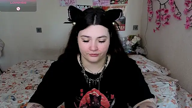 Snapshot of mirana_blade chatting on 25, 7, 2026 mirana blade online show from 25, 7, 2026