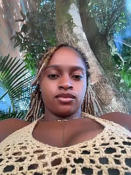 Snapshot of darle_volant chatting on 6, 7, 2026 darle volant online show from 6, 7, 2026
