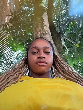 Snapshot of darle_volant chatting on 7, 7, 2026 darle volant online show from 7, 7, 2026
