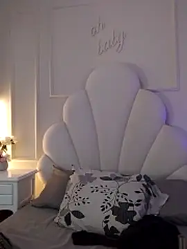 Kaylachannell online show from 30, 6, 2026