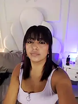 Kaylachannell online show from 10, 7, 2026