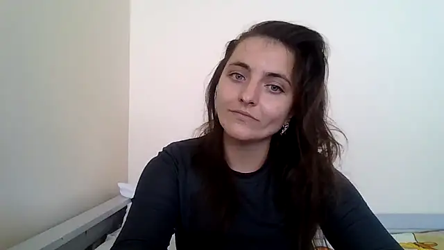 Snapshot of DInaraXRose chatting on 12, 9, 2025 DInaraXRose online show from 12, 9, 2025