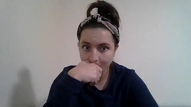 Snapshot of DInaraXRose chatting on 17, 9, 2025 DInaraXRose online show from 17, 9, 2025