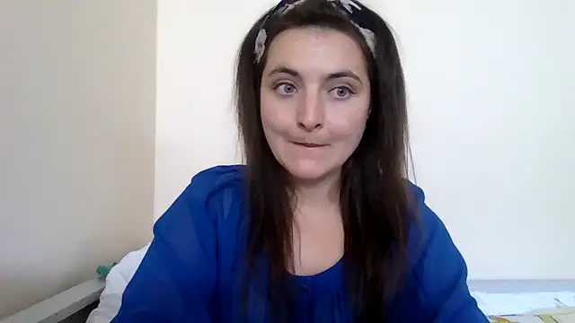 Snapshot of DInaraXRose chatting on 29, 9, 2025 DInaraXRose online show from 29, 9, 2025