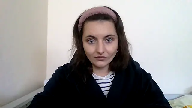 Snapshot of DInaraXRose chatting on 20, 10, 2025 DInaraXRose online show from 20, 10, 2025