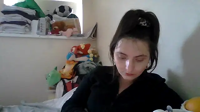 Snapshot of DInaraXRose chatting on 2, 4, 2026 DInaraXRose online show from 2, 4, 2026