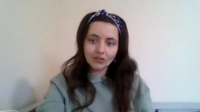 Snapshot of DInaraXRose chatting on 14, 4, 2026 DInaraXRose online show from 14, 4, 2026