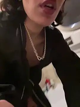 Piggiteablacktea online show from 17, 1, 2026