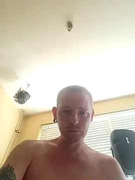Snapshot of piercingpik chatting on 29, 6, 2026 piercingpik online show from 29, 6, 2026