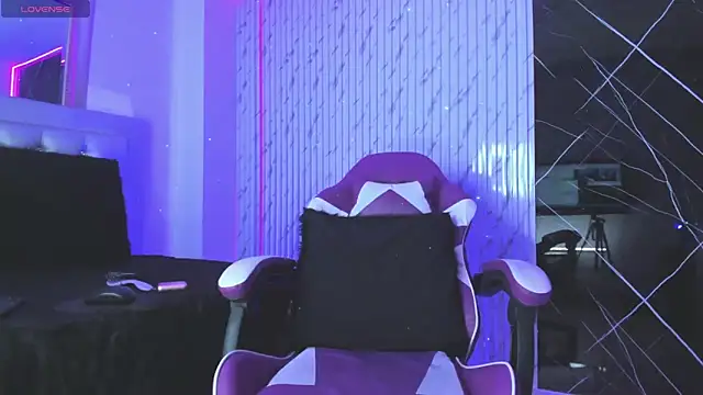 Snapshot of chloe_jacksonn chatting on 22, 10, 2025 chloe jacksonn online show from 22, 10, 2025