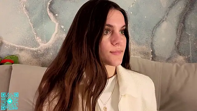 chloemilka online show from 28, 4, 2026