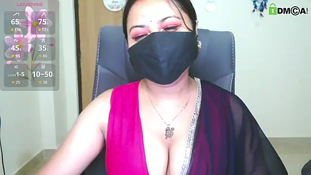 SassyWildCouple online show from 7, 8, 2026