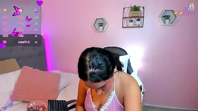 Snapshot of salome_rojas_ chatting on 8, 7, 2026 salome rojas online show from 8, 7, 2026