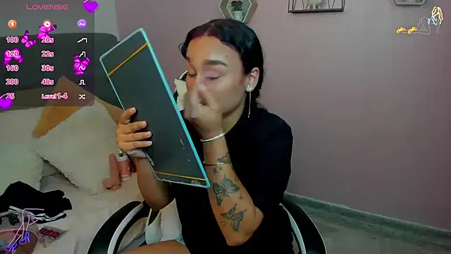 Snapshot of salome_rojas_ chatting on 26, 7, 2026 salome rojas online show from 26, 7, 2026