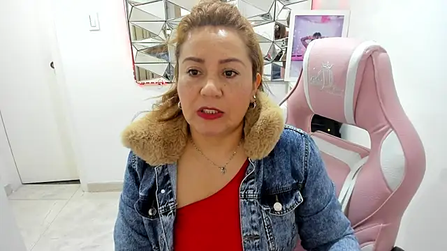 camixxx m online show from 25, 6, 2026