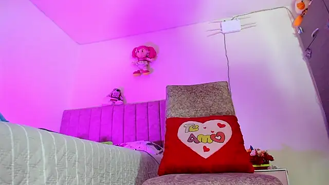 Snapshot of hot_Dariana_pantyhose chatting on 4, 7, 2026 hot Dariana pantyhose online show from 4, 7, 2026