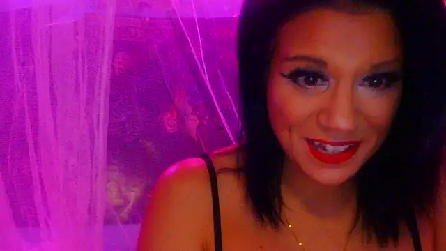 ovmilf online show from 16, 12, 2025