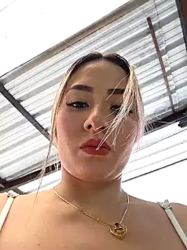 Natasanz online show from 6, 5, 2026