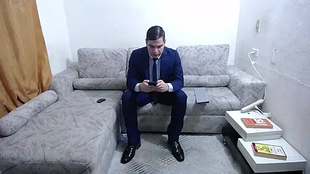 Victor Maitland online show from 10, 6, 2026