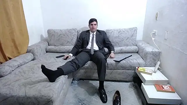 Victor Maitland online show from 5, 7, 2026