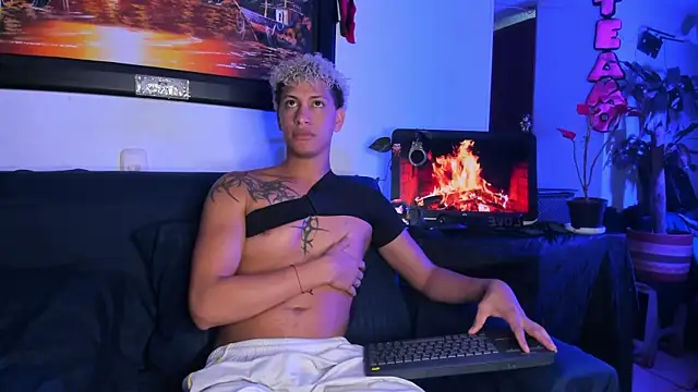 ECSTASYX2 2001 online show from 4, 3, 2026