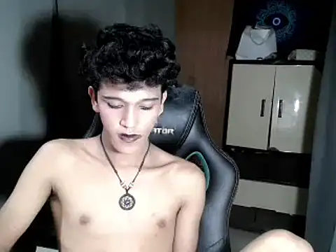 kenbigcockxx online show from 10, 11, 2025