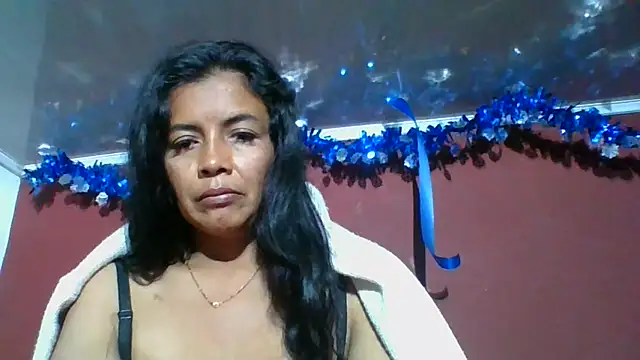 DianaOchoa  online show from 1, 12, 2025