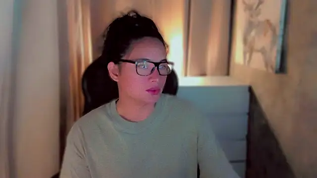 Snapshot of kaicromwell_ chatting on 23, 10, 2025 kaicromwell online show from 23, 10, 2025