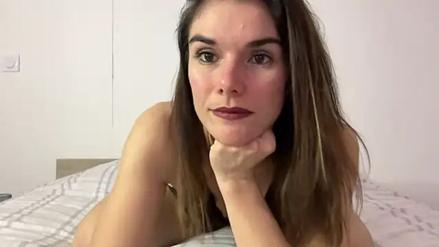 Snapshot of Caro663 chatting on 15, 12, 2025 Caro663 online show from 15, 12, 2025