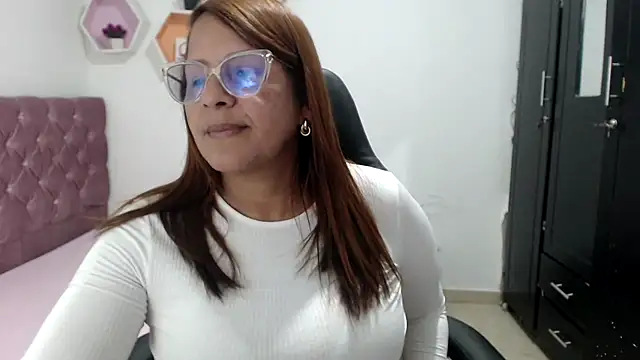 cristydirtyhot online show from 30, 11, 2025