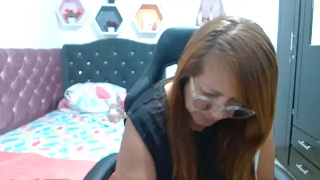 cristydirtyhot online show from 23, 3, 2026