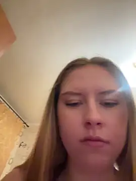 Tomyris yuki online show from 6, 2, 2026