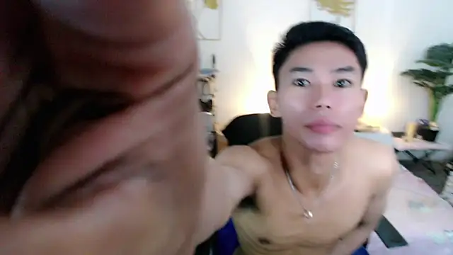 Snapshot of naughty_rence chatting on 24, 10, 2025 naughty rence online show from 24, 10, 2025